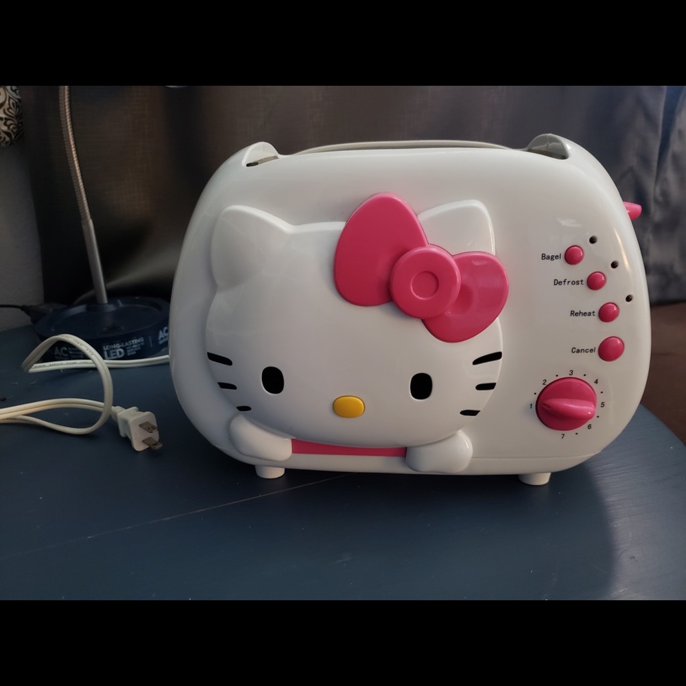 Hello Kitty Toaster